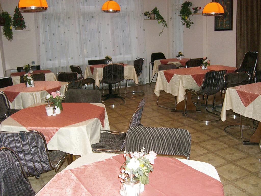 Hotel Pension Messe Berlijn Buitenkant foto